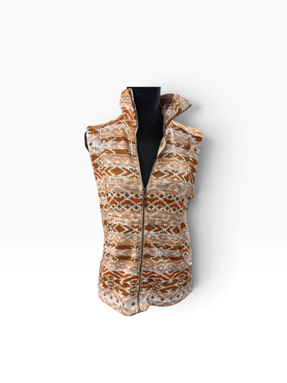 Sherpa Adventure Gear Peach Rust Fair Isle Sweater Vest Small